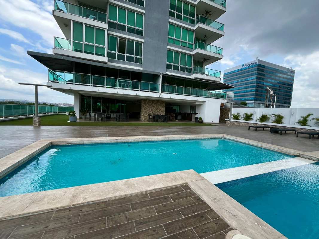 Expansive terrace style balcony with clear city views, ceramic tile PH Costa del Este