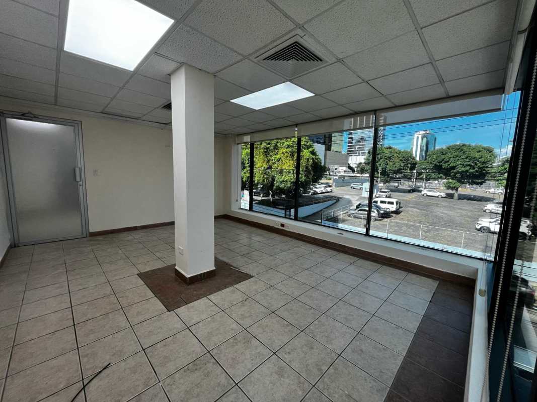 Private office space overlooking Ave Balboa skyline PH BICSA Financial Center Panama