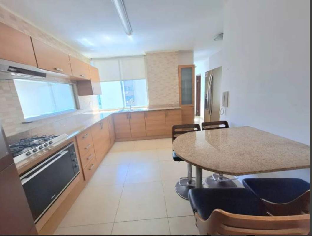 Spacious modern kitchen with granite countertops PH 7400 Torre East San Francisco Panama