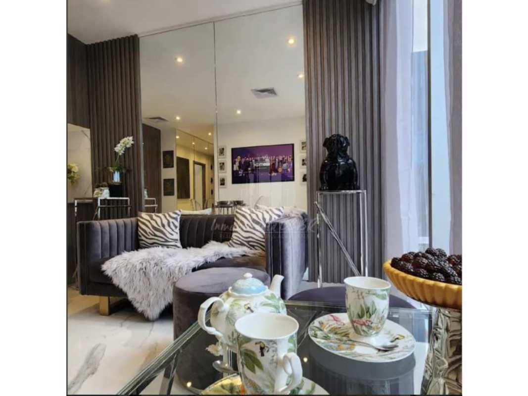 Bedroom with floor-to-ceiling window city view PH Amazonas Bella Vista Panama City