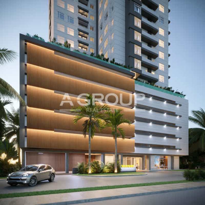 Elegant lobby lounge with designer lighting, large windows and green indoor elements PH Celeste Santa María