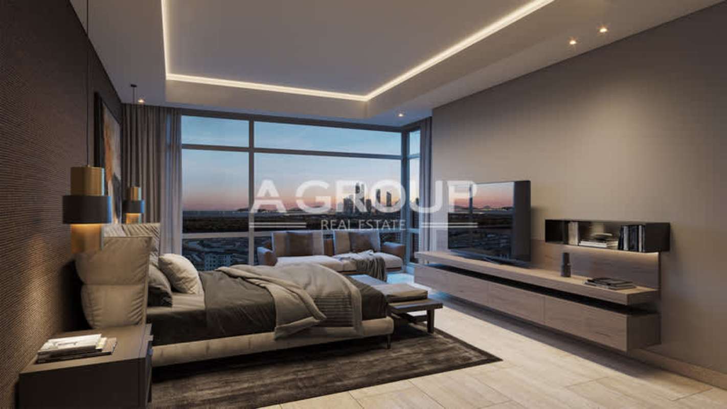 Bedroom with large windows and spectacular skyline views in PH Guayacán Santa María