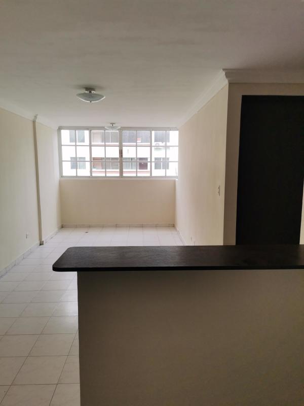 Bright living and dining space with large windows and tile floors PH Campo Limberg Don Bosco Panama