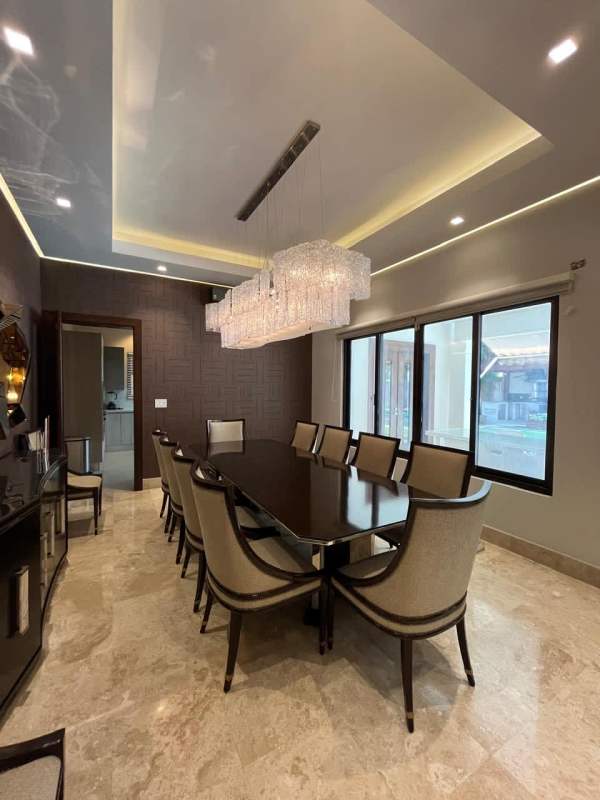 Spacious bedroom with natural light, modern finishes, air conditioning in Costa del Este Panama