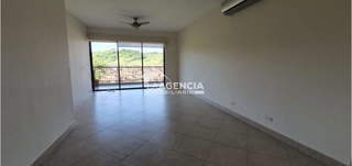 Apartment for Sale in Clayton - 3 bedrooms