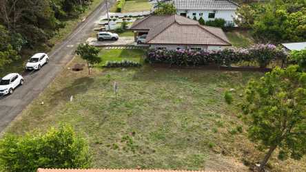 Spacious downtown lot for sale in Herrera province by Hola Realty