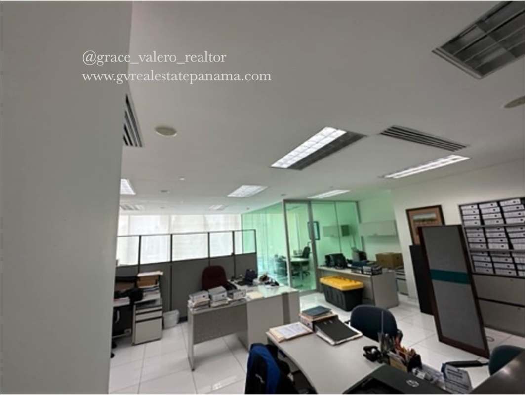 Office bathroom with modern fixtures inside Global Bank Tower rental Panama