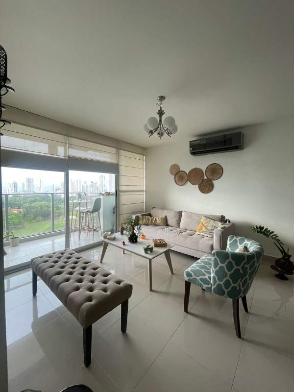 Bedroom with split AC, large window, city views, PH Residencias del Sol Carrasquilla Panama