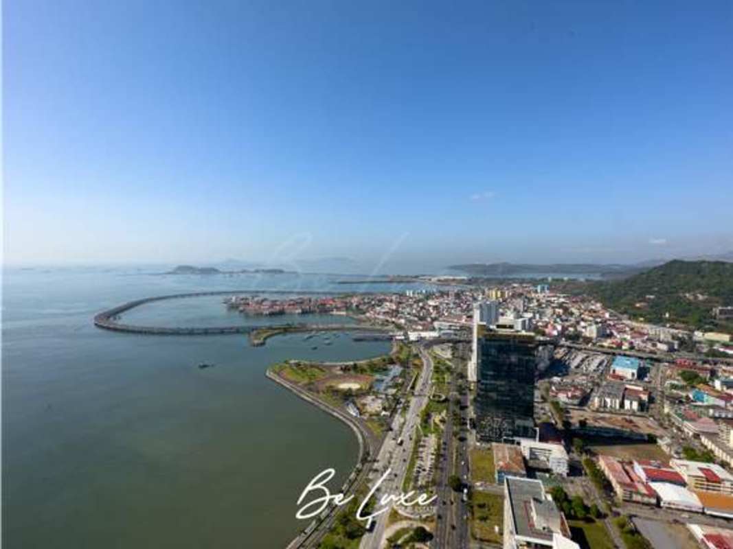 Rooftop tennis court with urban skyline views PH Rivage Tower Panama City