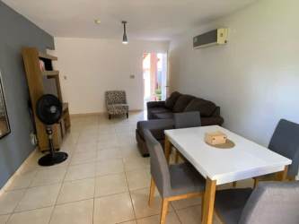 Spacious living and dining room with modern finishes and AC in La Arboleda Arraiján Panama