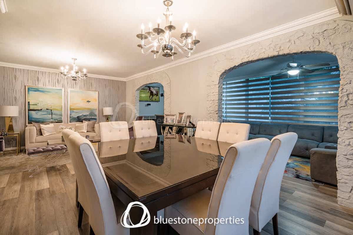 Comfortable bedroom with AC, built-in closet, hardwood floors in Marbella Panama apartment