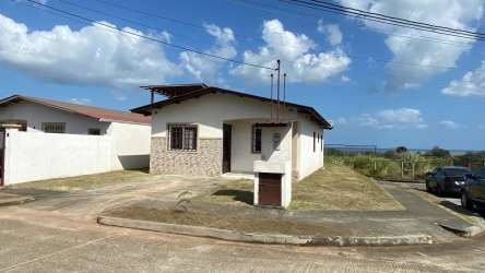 Private backyard garden space Riviera Village Costa Oeste La Chorrera Panama