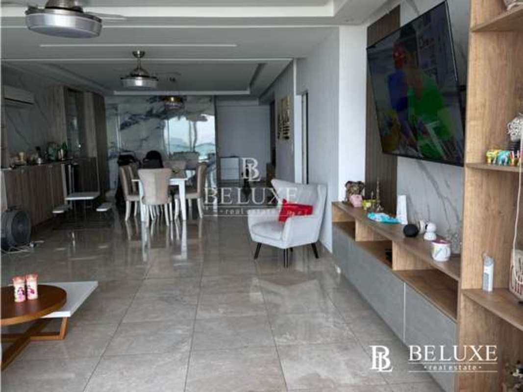 Furnished master bedroom ocean view PH Costanera Avenida Balboa luxury apartment Panama City