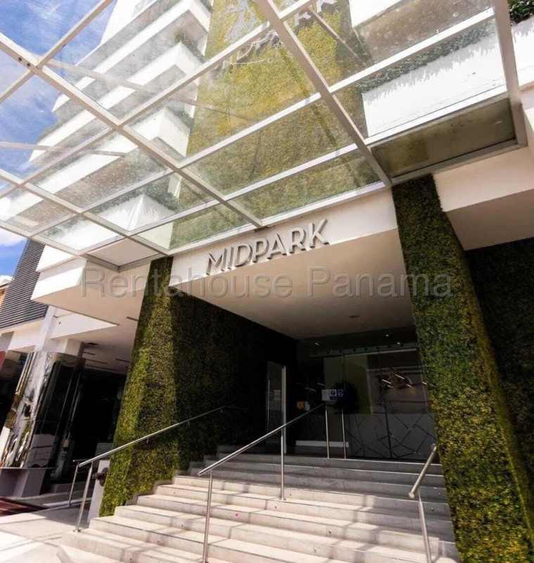 Modern 3BR Apartment with Balcony PH MIDPARK Carrasquilla