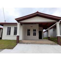 Modern 3BR 2BA House in Quinta de Montelimar, La Chorrera