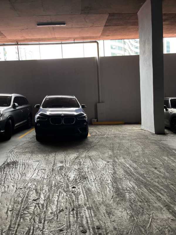 Dining and kitchen area semi furnished with appliances, ceramic tile in PH Marbella Tower Panama City