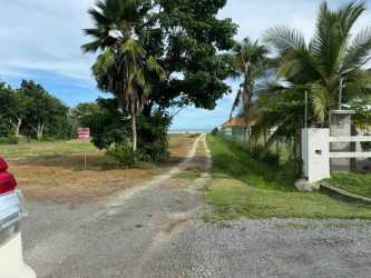 Panoramic view of the coastal beachfront neighborhood near Sol y Mar Panama