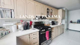 Apartment for Sale in Marbella - 3 bedrooms