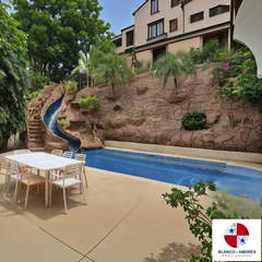 Villa for Sale in Rufina Alfaro - 4 bedrooms