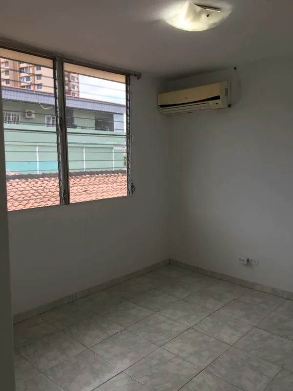 Bedroom with split air conditioning, large windows at PH D'LIGHT San Francisco Panama