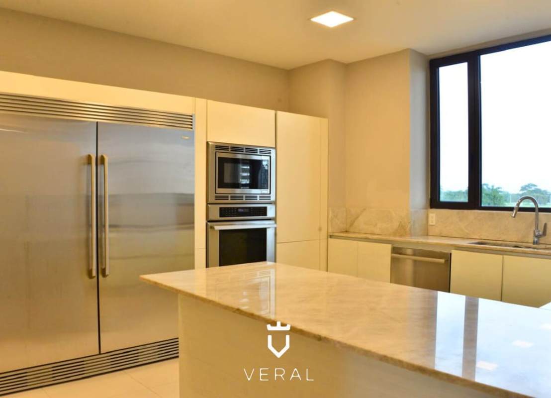 Elegant marble kitchen with island, stainless appliances PH Santa Maria Court Panama