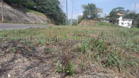 Wide flat empty lot ideal for commercial or residential development in Colón Province Panama