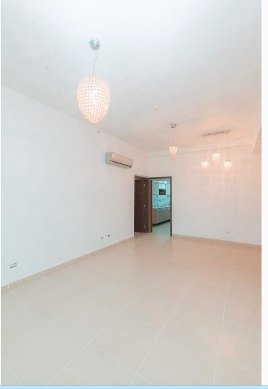 Spacious 3BR Terrace Apartment Kings Park Condado del Rey