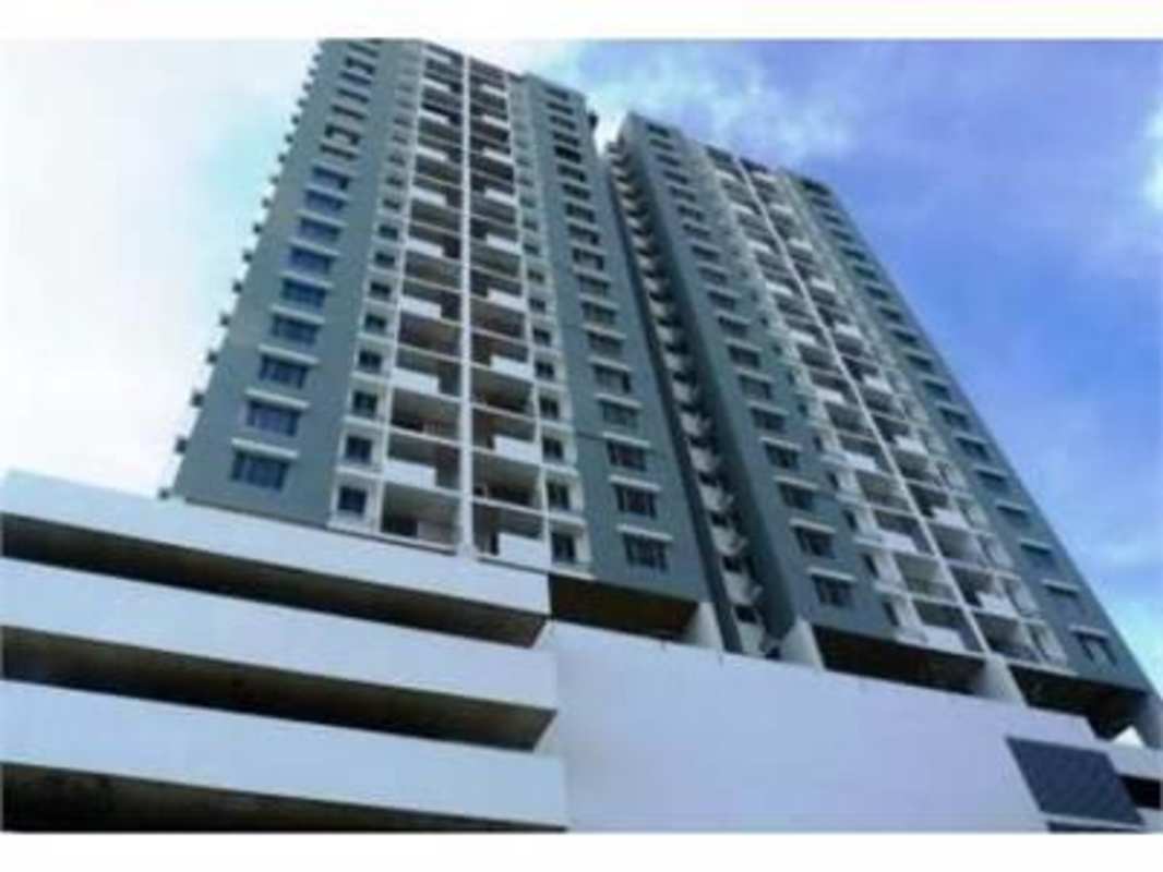 High-rise facade with parking and balconies PH Plaza Valencia Carrasquilla Panama City