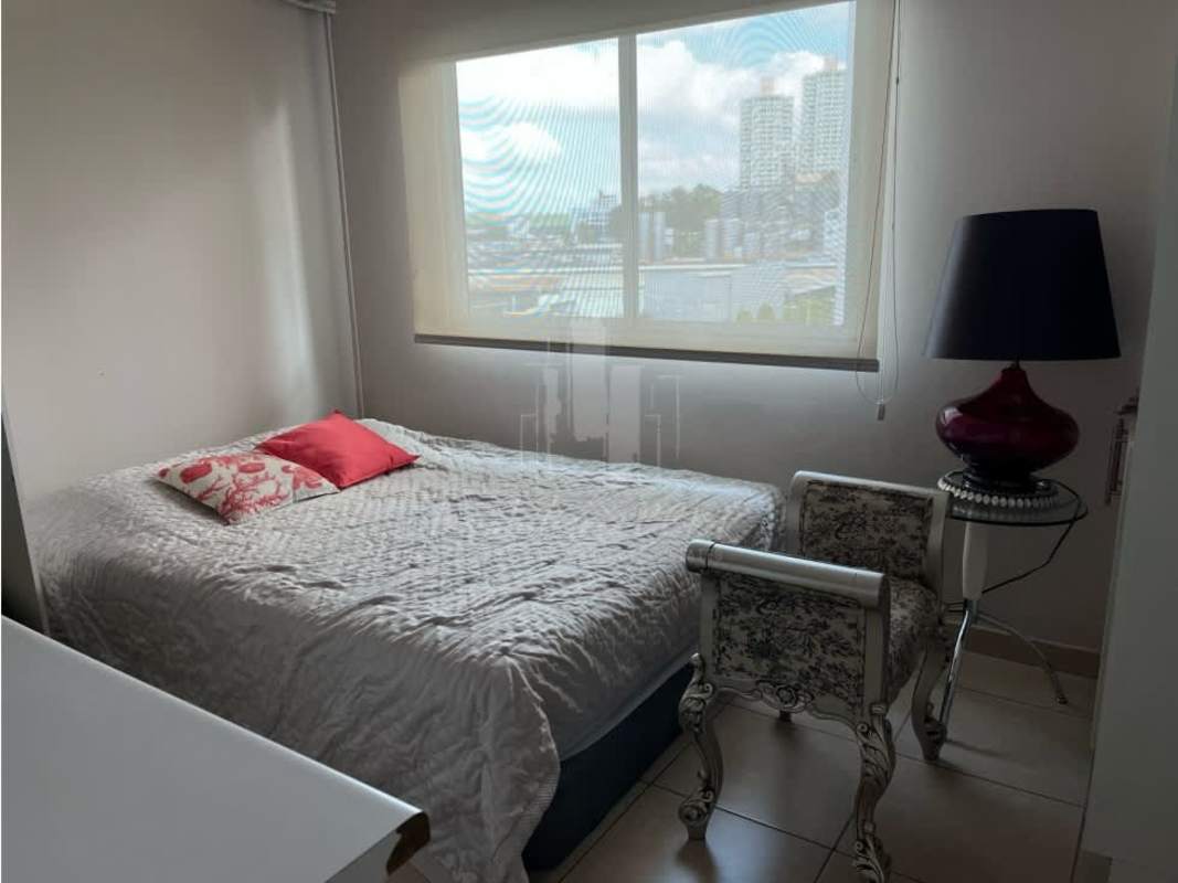 Fully equipped kitchen with granite countertops, modern cabinets, gas stove in PH Dalí El Cangrejo Panama