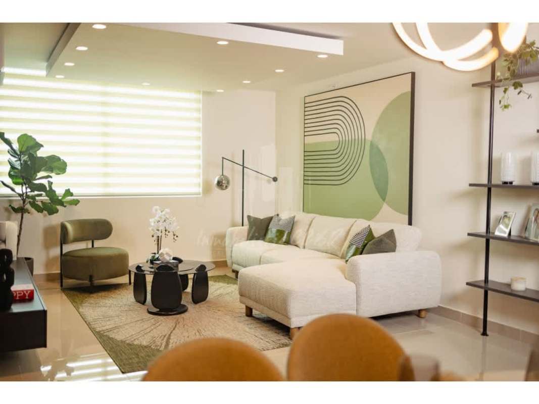 Elegant living area with city skyline views at PH Lemon Tower Panama