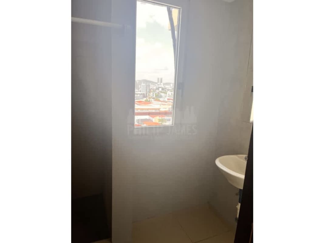 Indoor children’s play area with toys and seating at PH Delavista Panama City