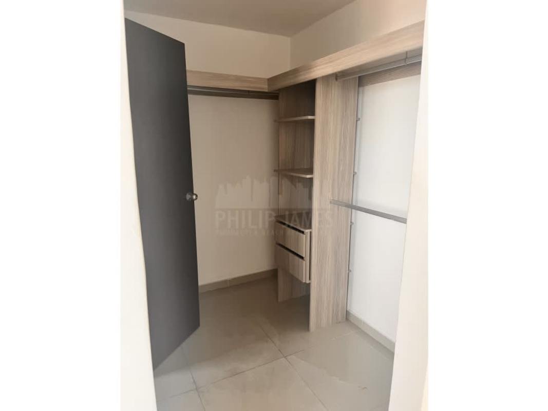 Modern narrow kitchen with granite countertop, dual sink and stove PH Delavista Carrasquilla Panama City