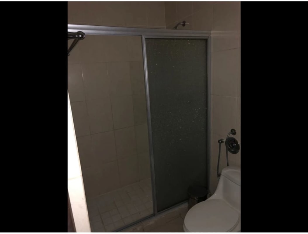 Furnished master bedroom with ensuite and walk-in closet PH Oasis Tower Vía Porras Panama City