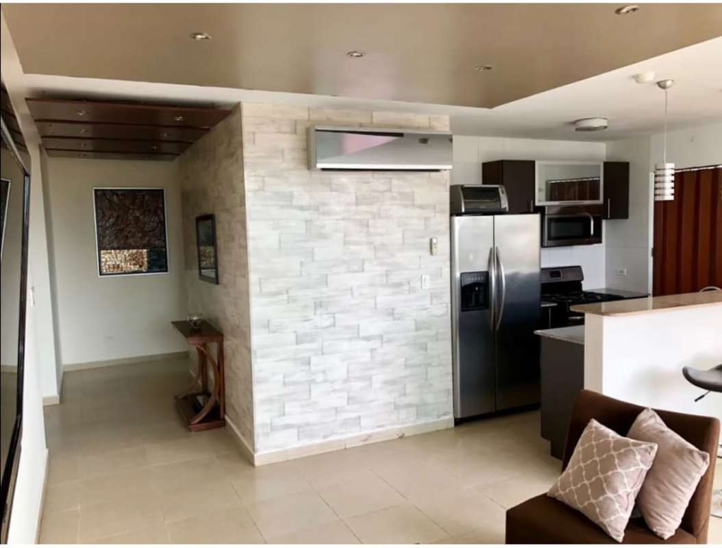 Full bathroom with shower and vanity PH Oasis Tower apartment Vía Porras Panama