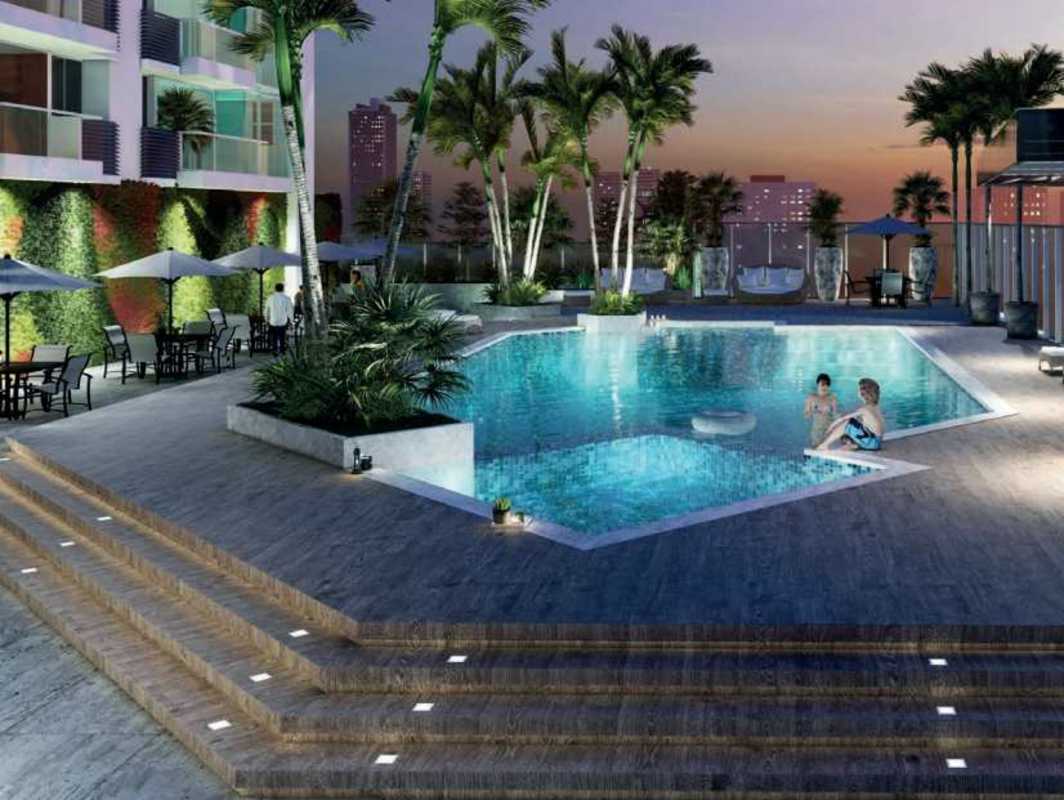 Luxury pool area at dusk with skyline views PH Vía España Park Lefevre Panama City