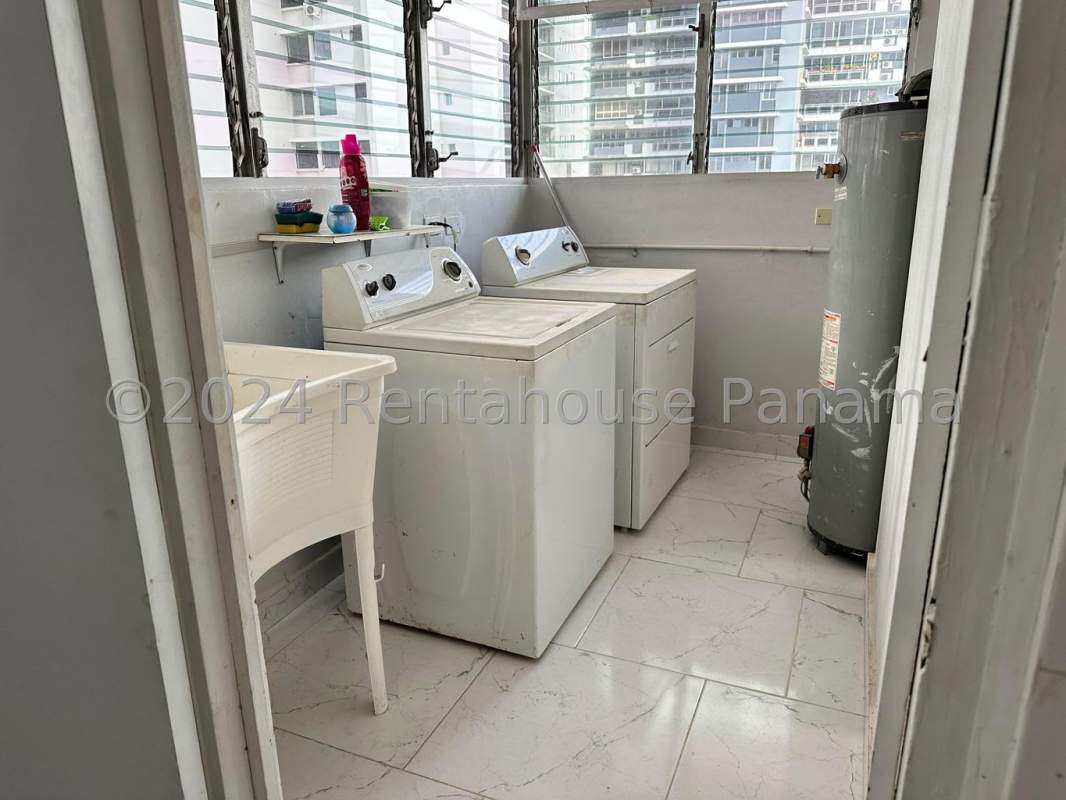 Master bedroom with marble floors and panoramic ocean views PH Tamanaco Punta Paitilla Panama City