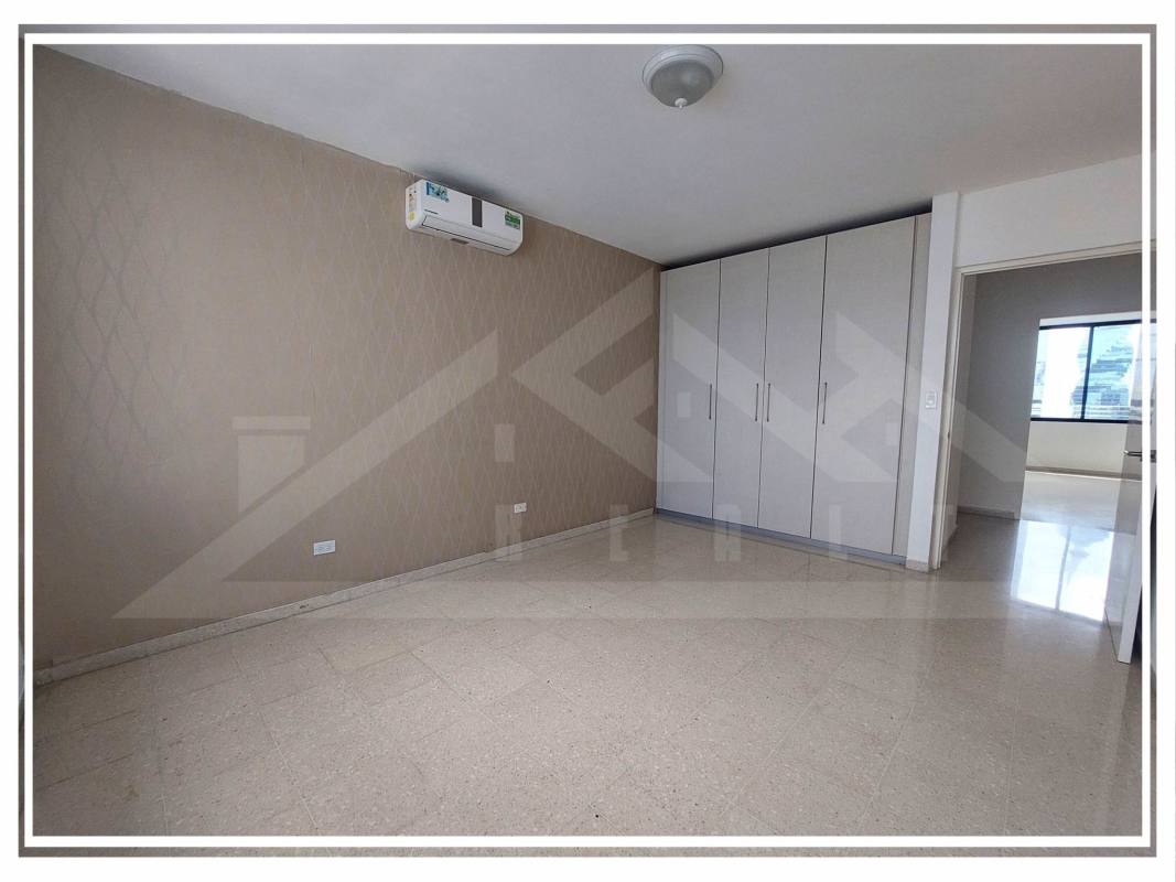 Bathroom featuring walk-in shower, modern fittings at PH Park Loft Obarrio Panama City