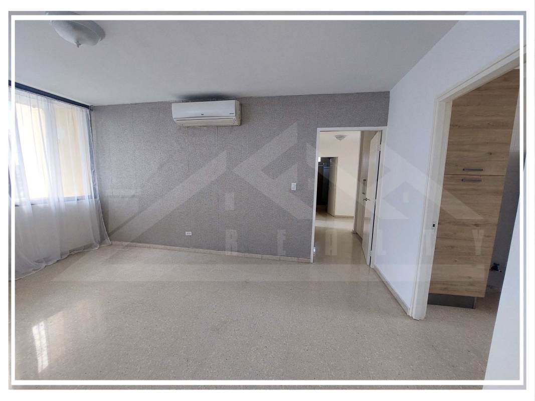 Spacious master bedroom with city views and walk-in closet PH Park Loft Obarrio Panama City