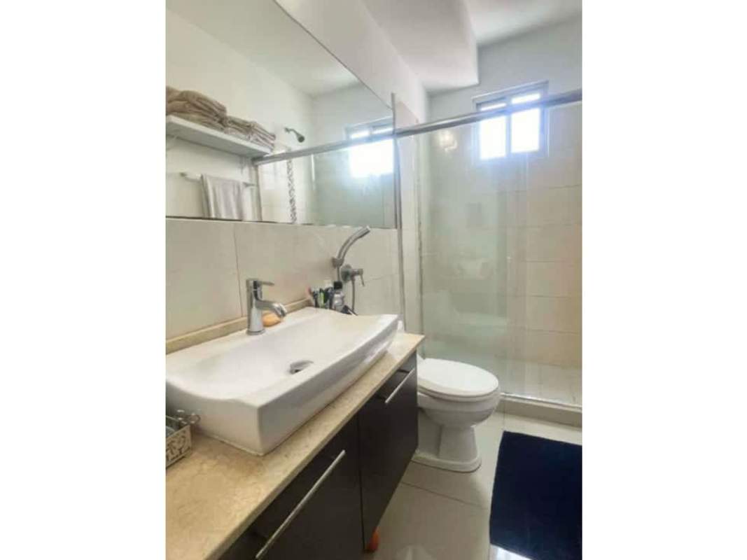 Bathroom with glass shower and vessel sink PH Diamond Tower Panama
