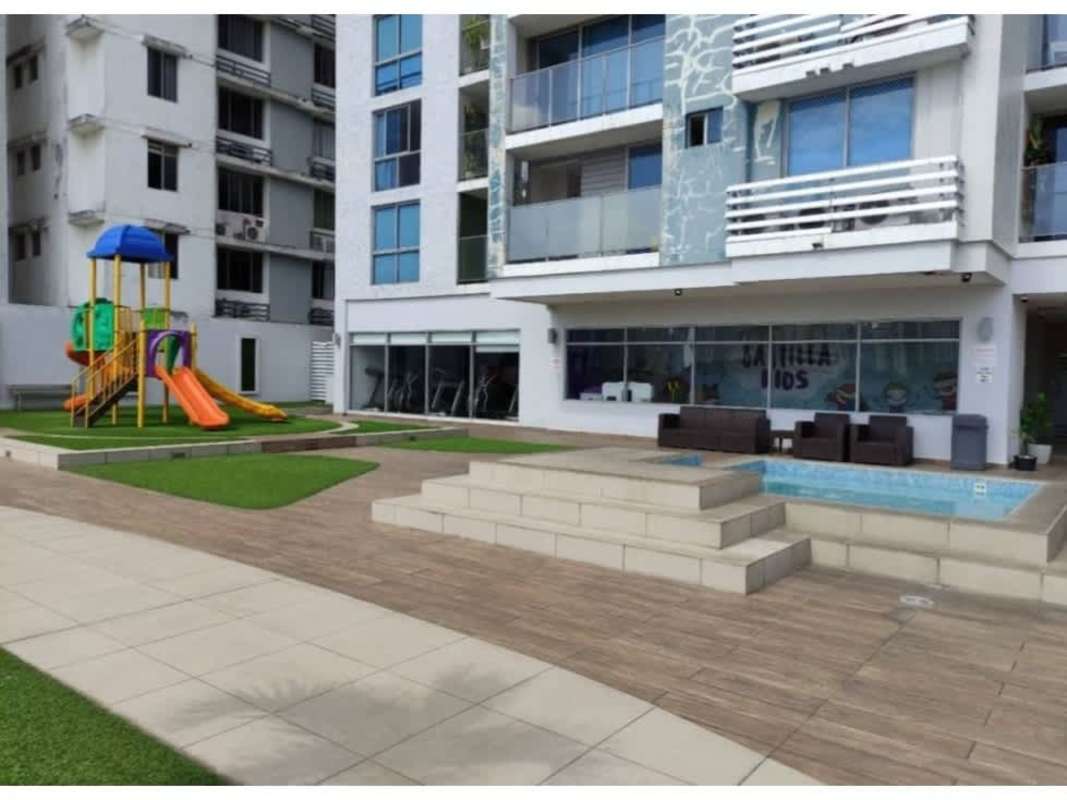 Bright modern living and dining with large window and view PH Torres de Castilla Panama