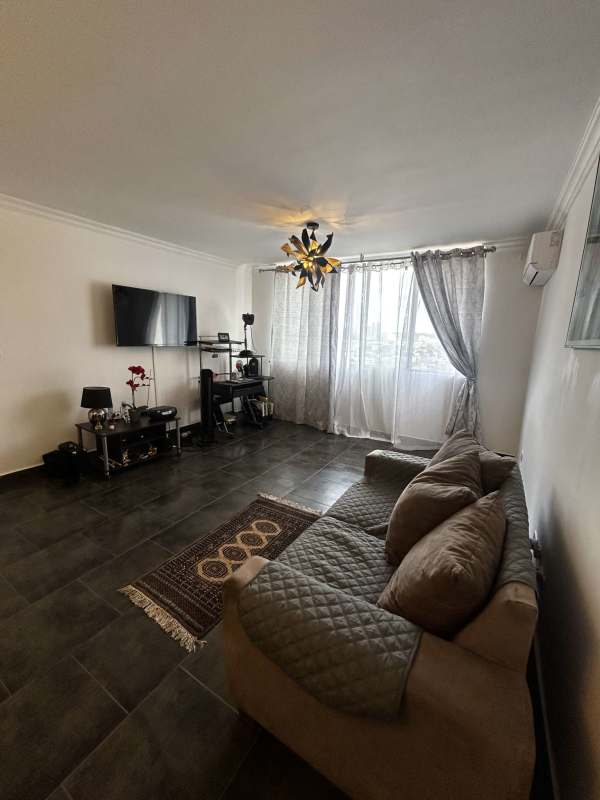 Modern Italian kitchen with granite countertops, appliances included in PH Brisas San Fernando Panama