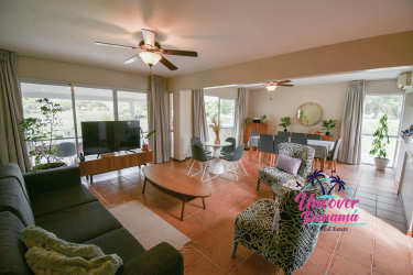 Large terrace with outdoor dining garden views in Costa Blanca Golf & Villas Panama