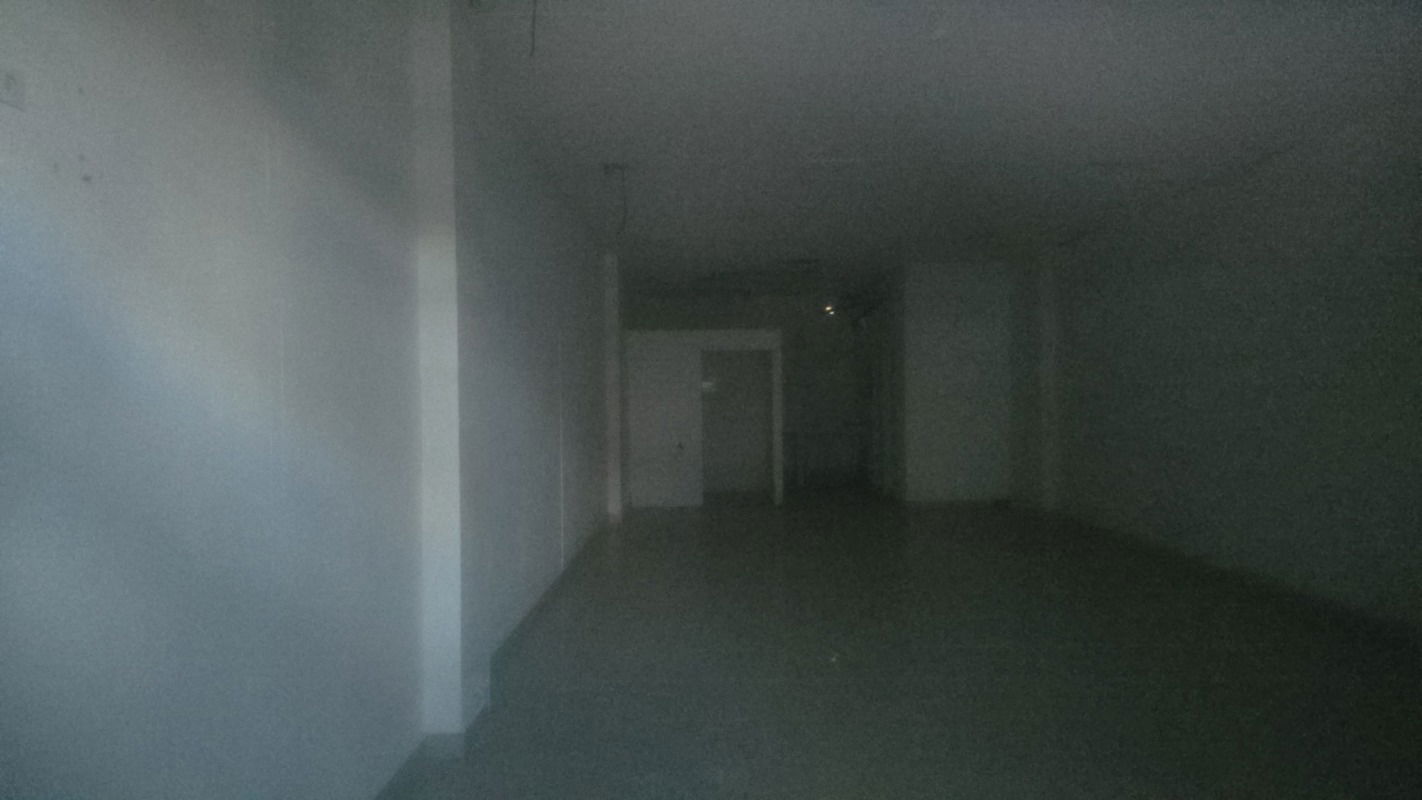 Vacant commercial or warehouse-style interior with plain walls Plaza Green Park Panama