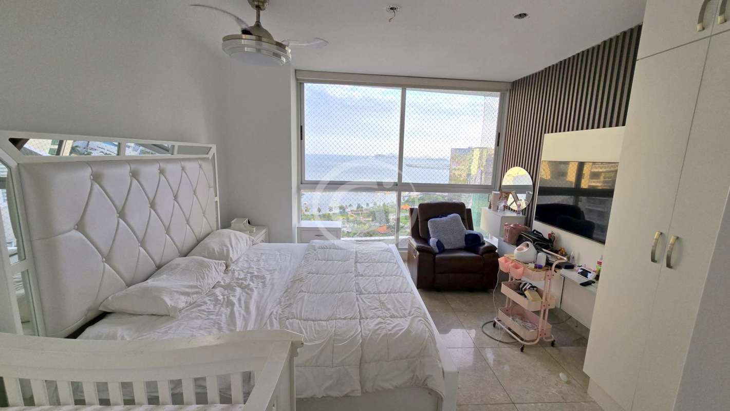 Luxury 3BR Ocean & Park View Apartment PH Costanera in Marbella - View 5