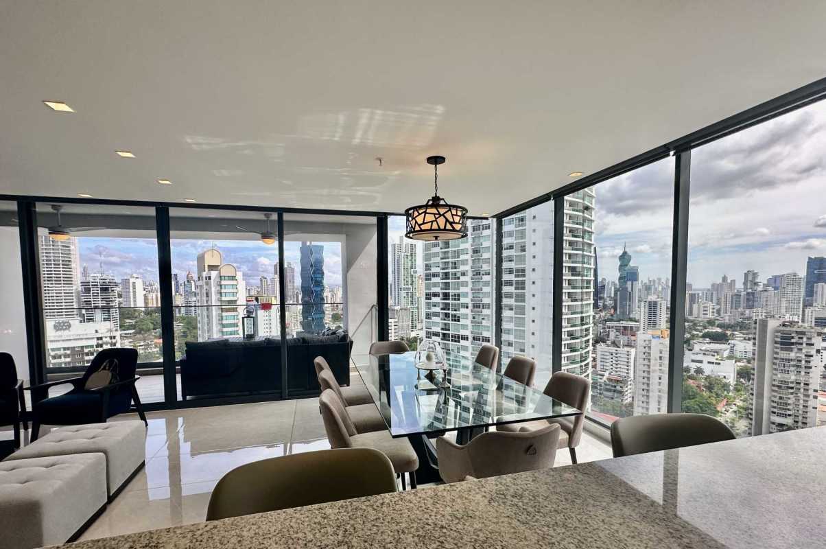 Balcony with ocean view and skyline PH Prestige Bella Vista Panama City