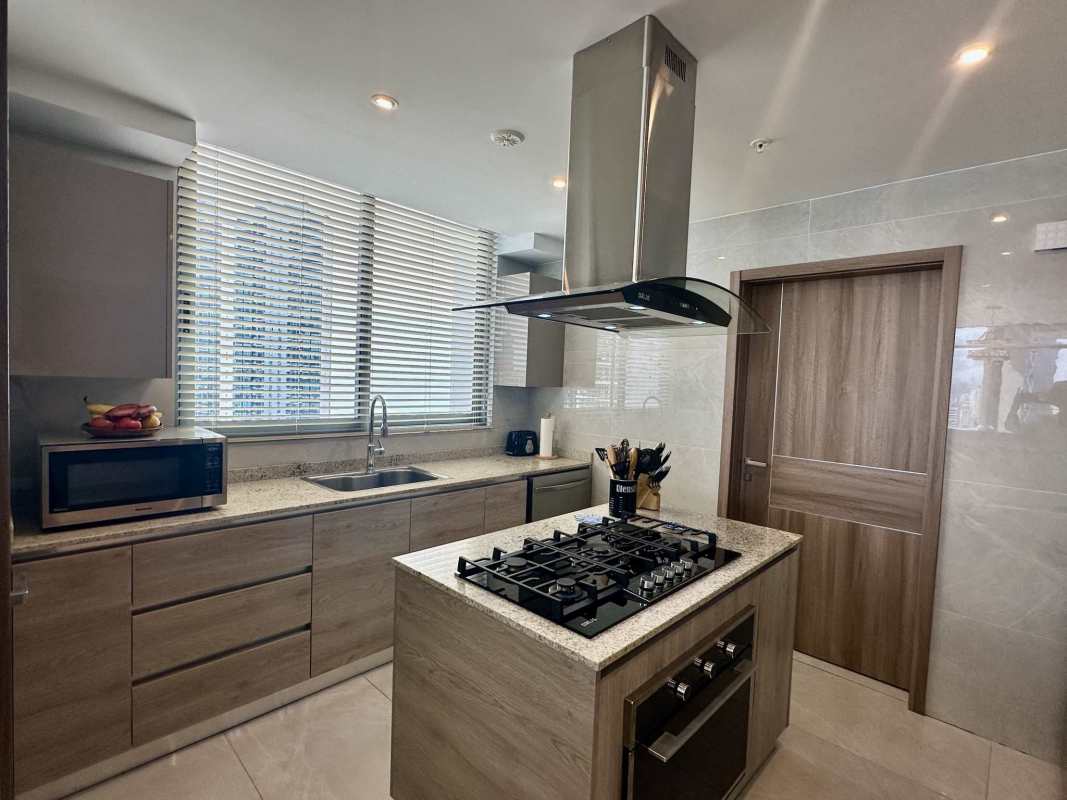 Bedroom with large windows panoramic views in PH Prestige Panama City for sale