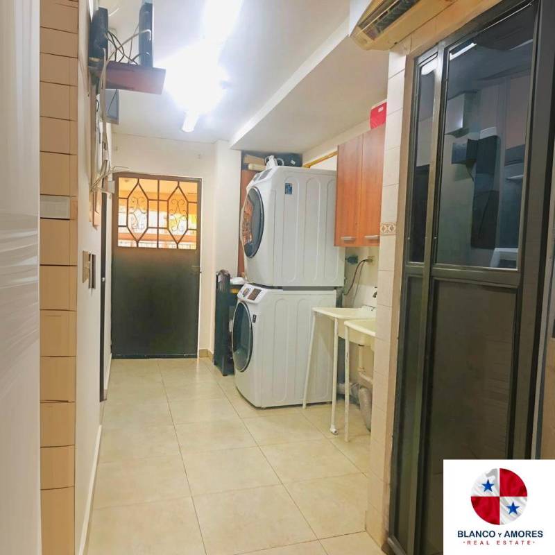 Large outdoor covered terrace with garden space Ancon Panama rental