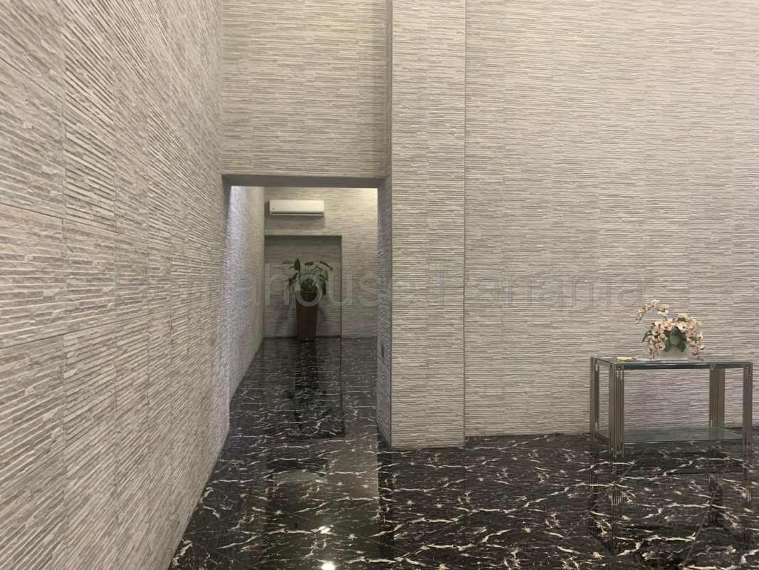 Contemporary bathroom with glass enclosed shower in new apartment PH Carreras El Carmen Panama