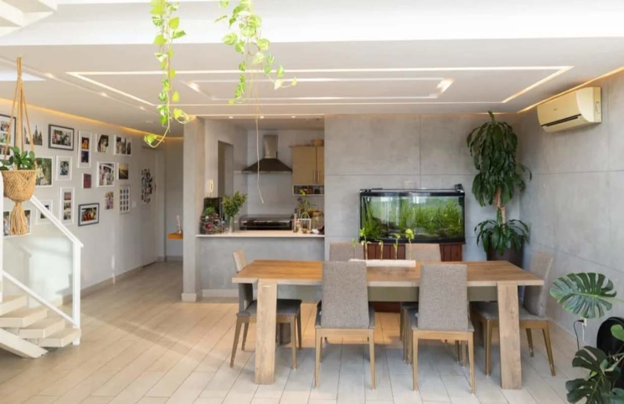 Modern kitchen with granite counters, stainless steel appliances in PH Blue Park Bella Vista Panama loft apartment