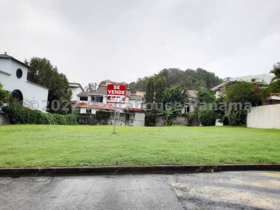 Wide angle view of vacant land with lush greenery La Alameda Pedregal